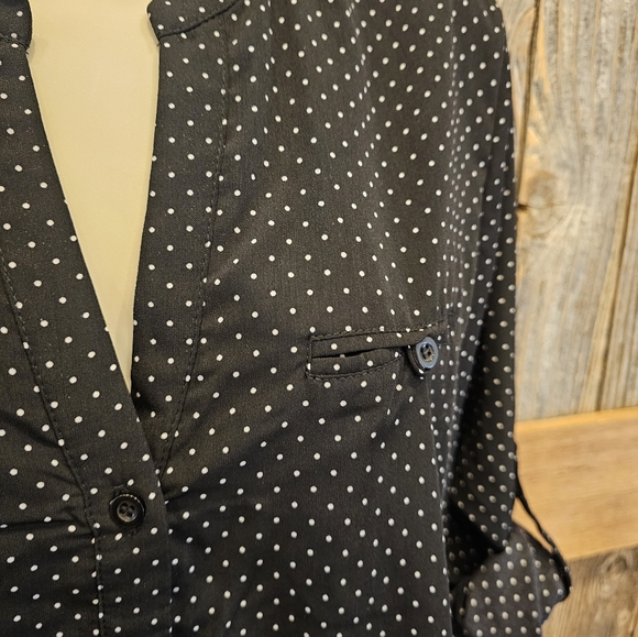 From The Kloth Jasmine Polka Dot Blouse Black/White S ROLL TAB SLEEVE career - Picture 7 of 7